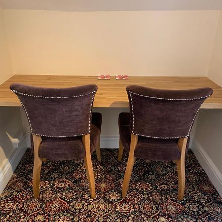 Bouvrie Guest House Hereford Bagian luar foto