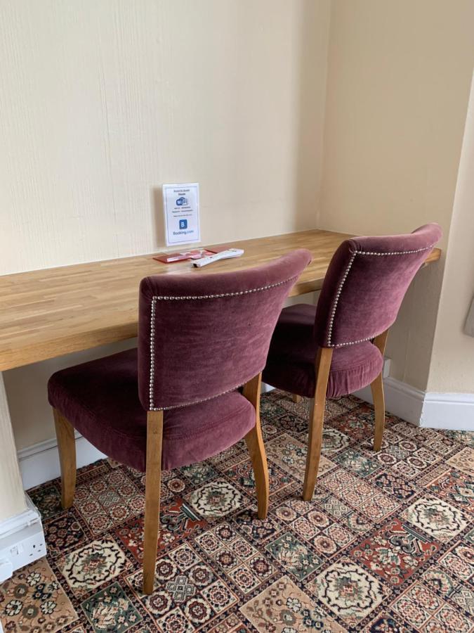 Bouvrie Guest House Hereford Bagian luar foto