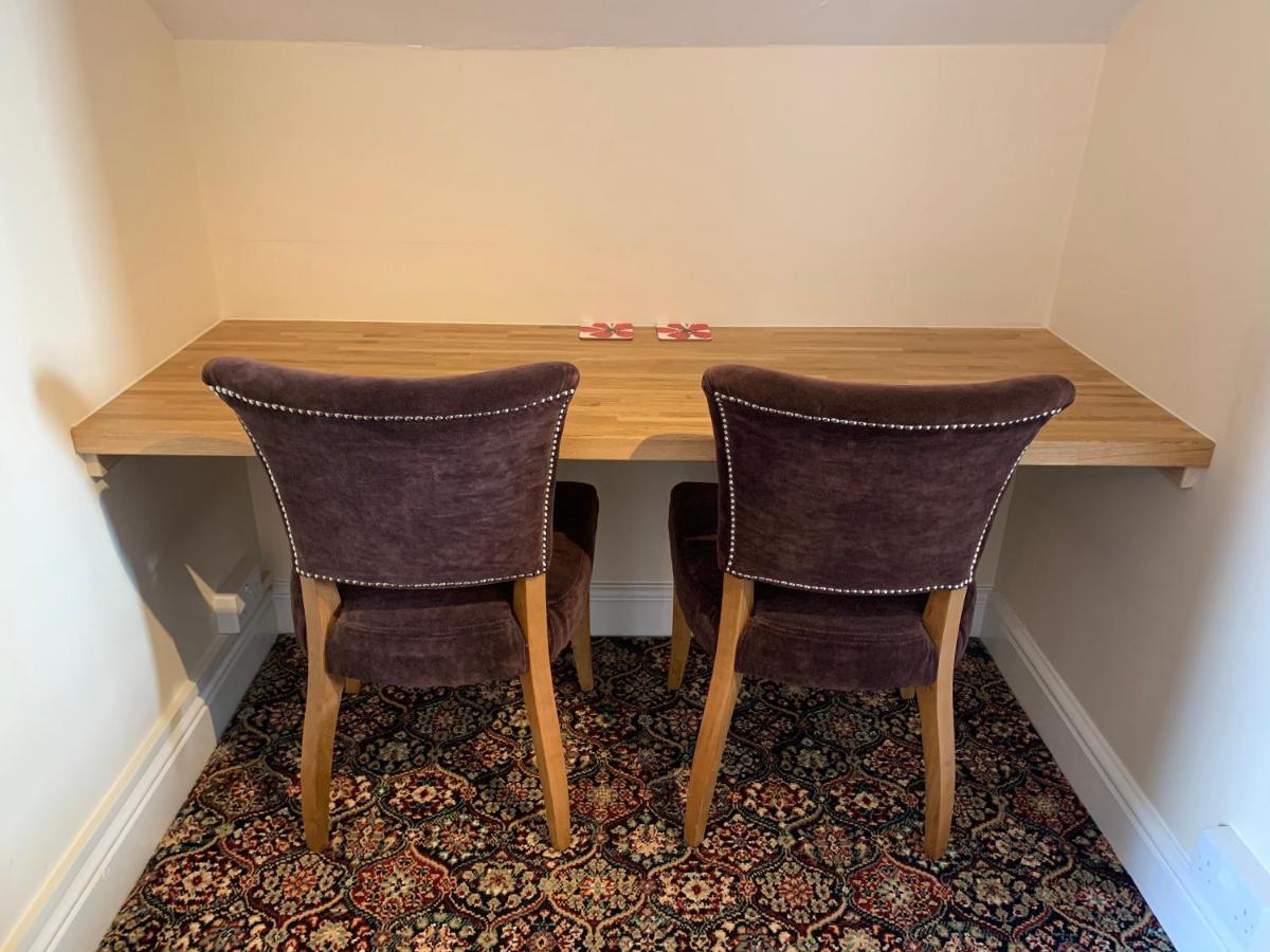 Bouvrie Guest House Hereford Bagian luar foto